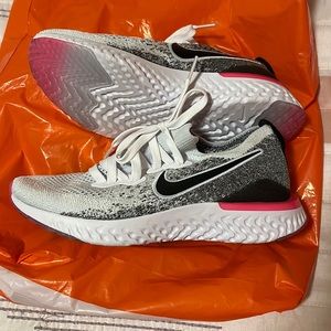 Nike epic react size 7